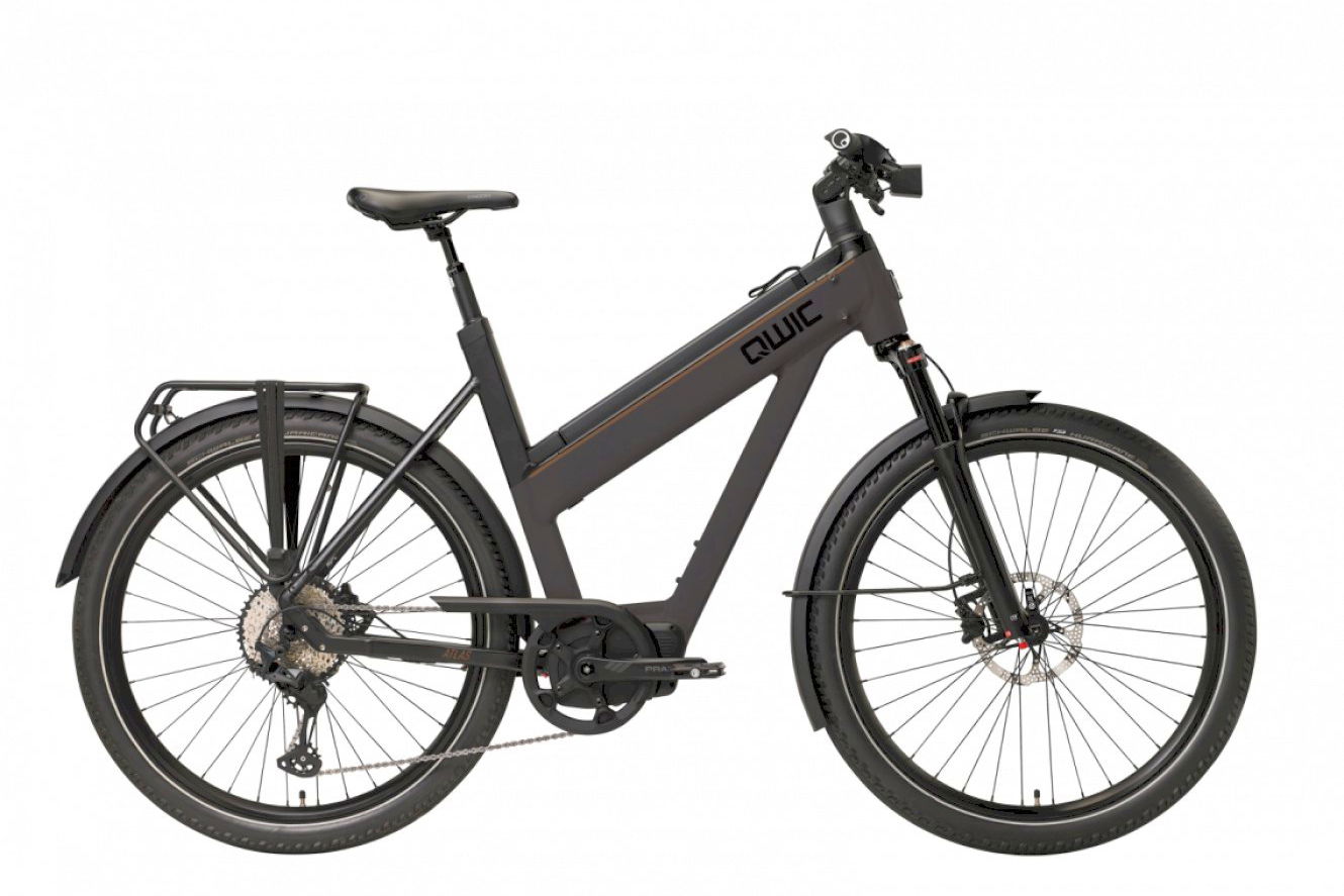 QWIC Atlas Unisex Jet Black, 52 cm (27,5") - L